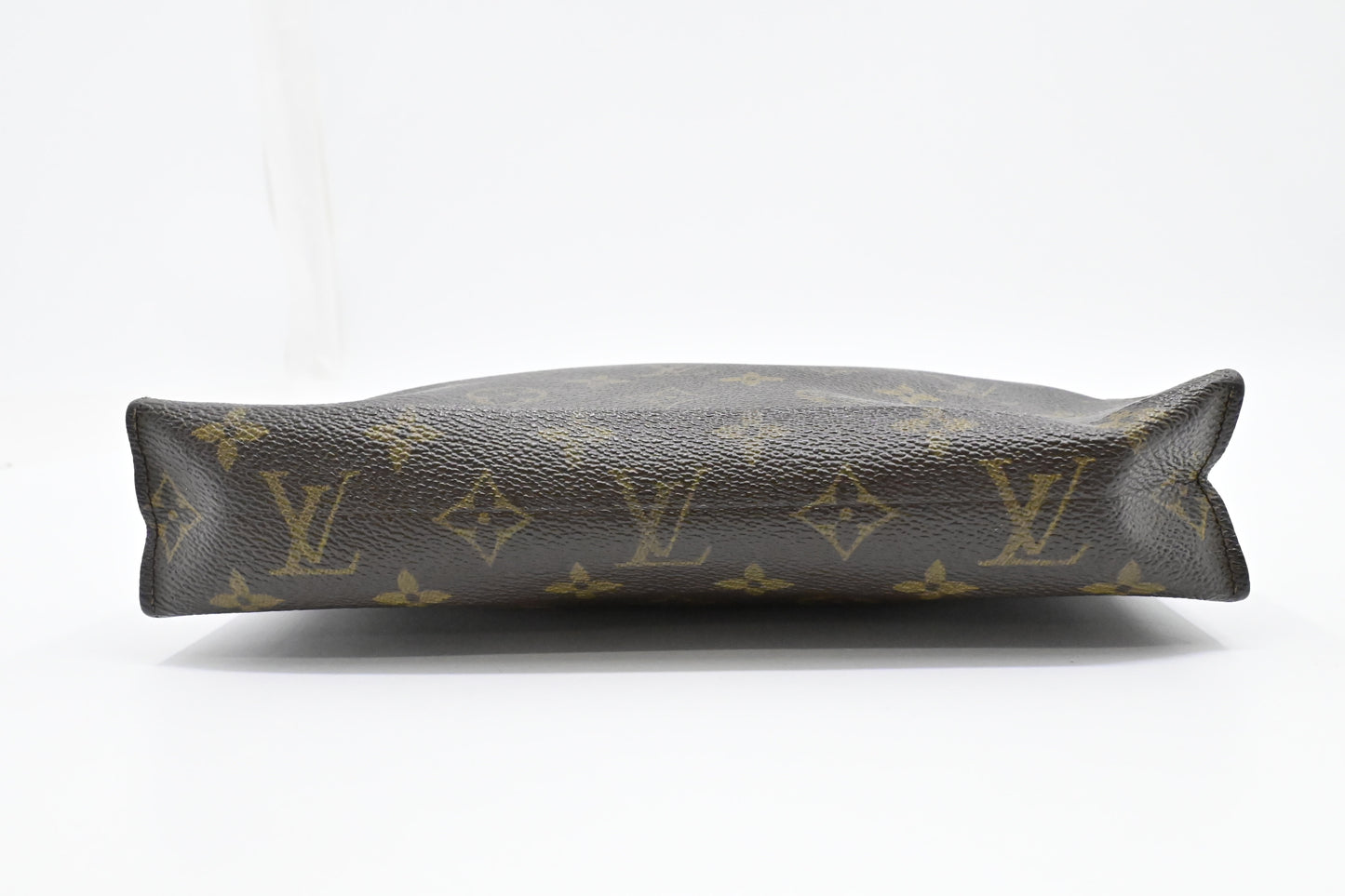 Louis Vuitton Toiletry 26 in Monogram Canvas