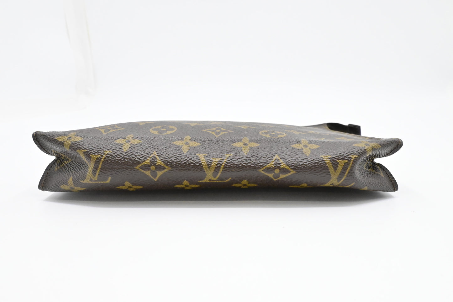 Louis Vuitton Toiletry 26 in Monogram Canvas