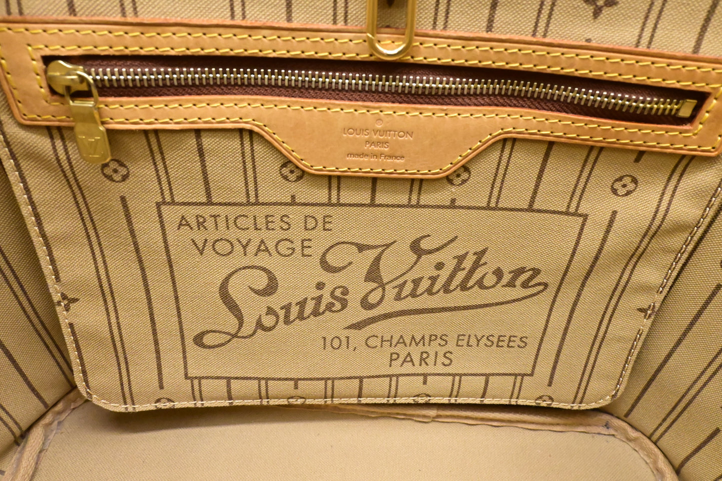 Louis Vuitton Neverfull PM in Monogram Canvas