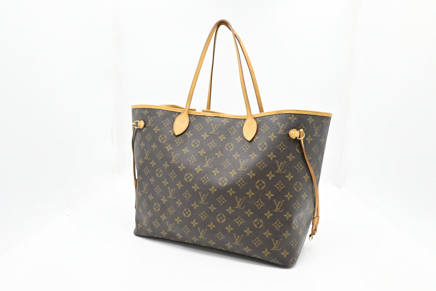 Louis Vuitton Neverfull GM in Monogram Canvas