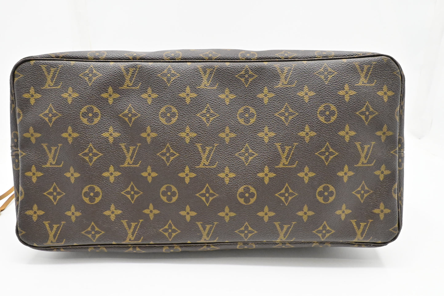 Louis Vuitton Neverfull GM in Monogram Canvas