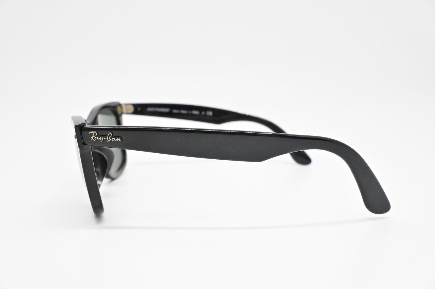 Ray Ban Original Wayfarer Classic Sunglasses