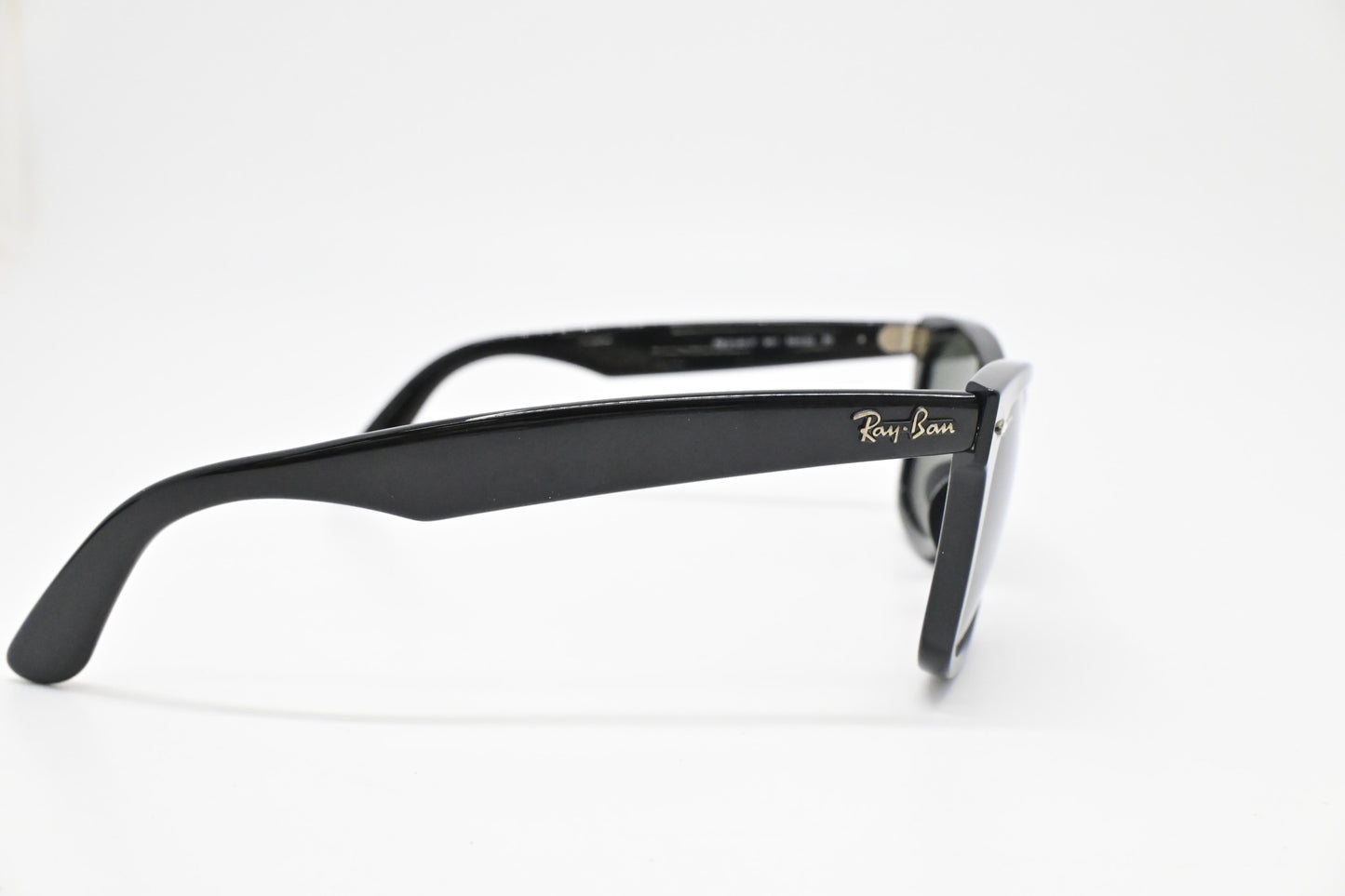 Ray Ban Original Wayfarer Classic Sunglasses