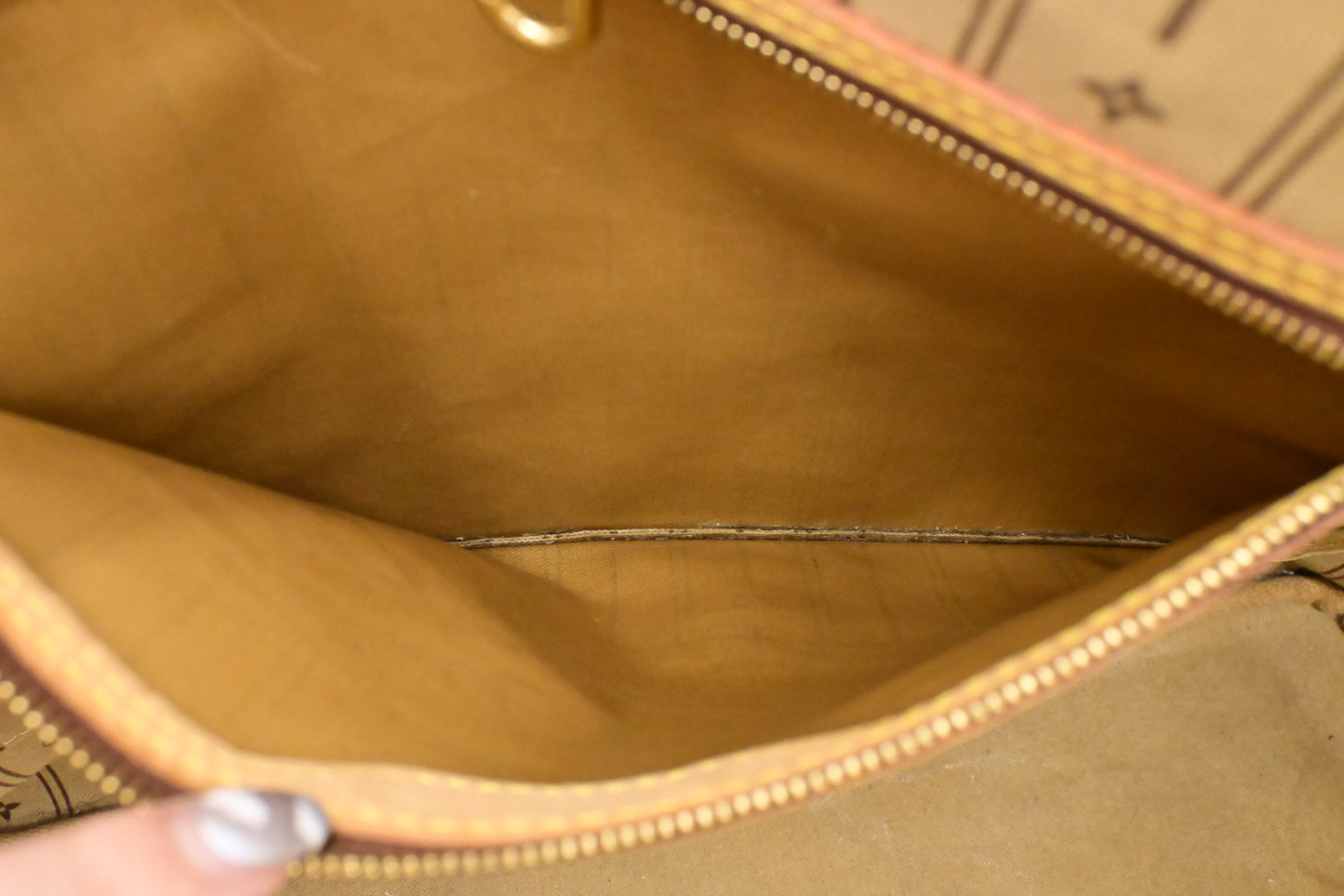 Louis Vuitton Neverfull GM in Monogram Canvas