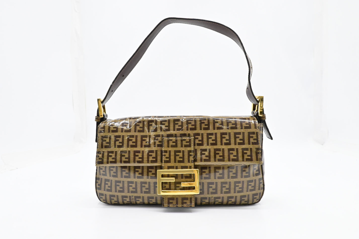 Fendi Baguette in Light Brown Patent Zucchino Leather