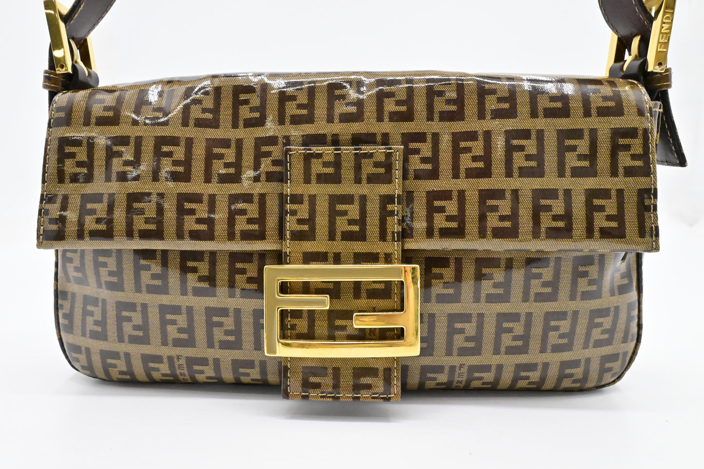 Fendi Baguette in Light Brown Patent Zucchino Leather