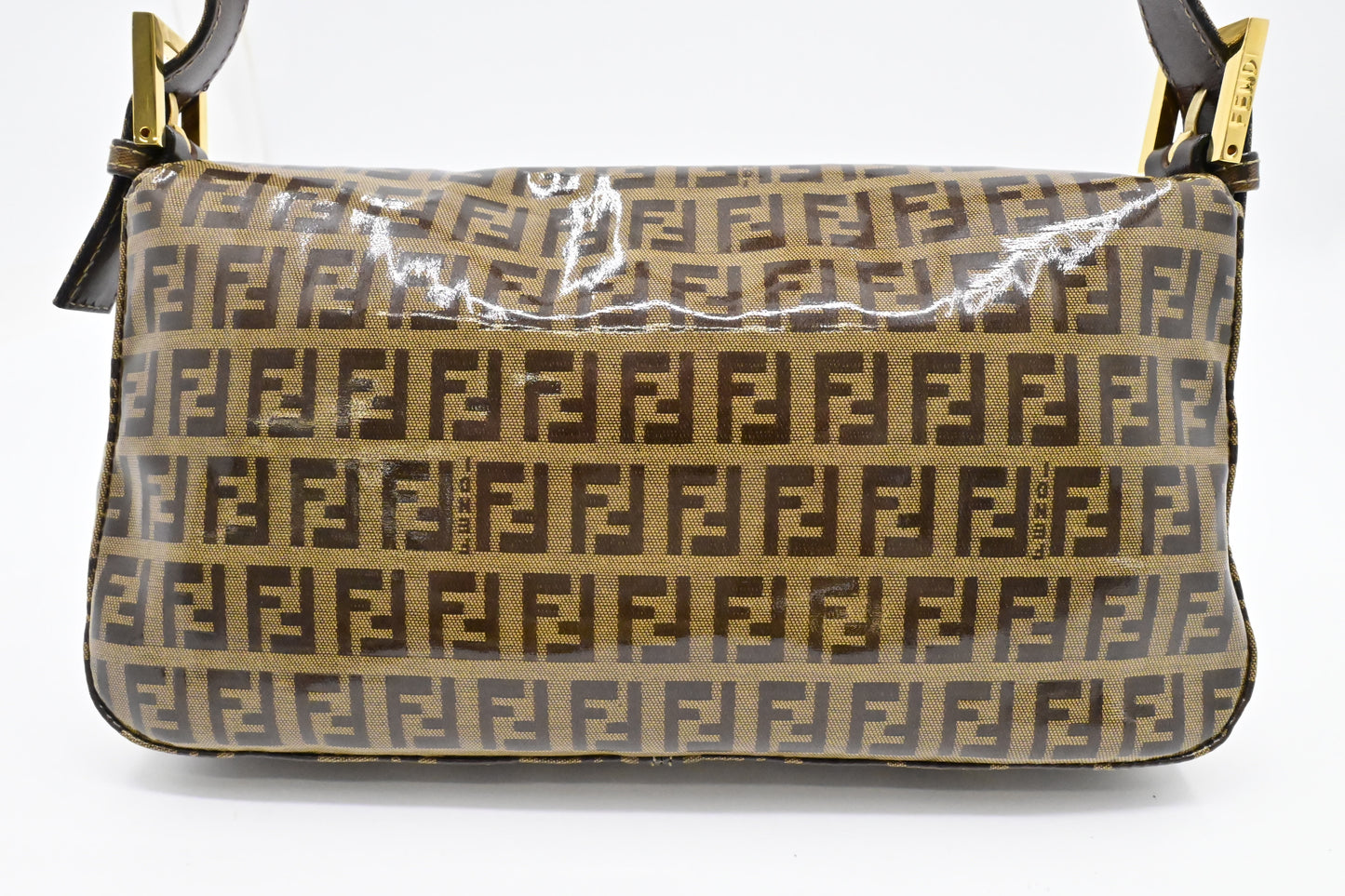 Fendi Baguette in Light Brown Patent Zucchino Leather