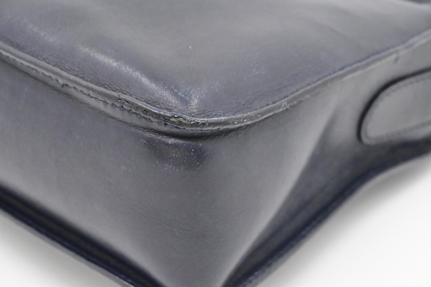 Gucci Crossbody Bag in Dark Navy Blue Leather