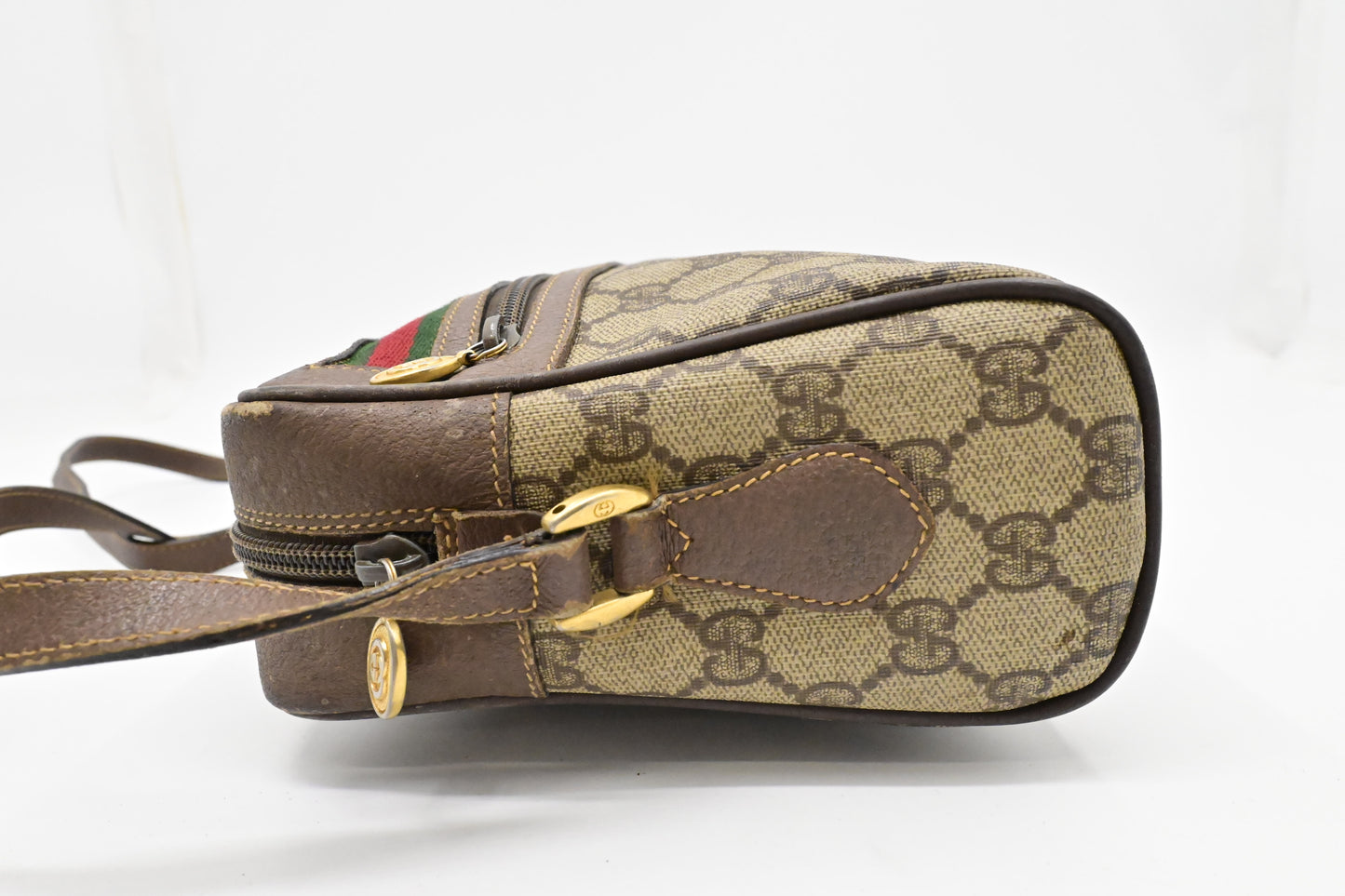 Gucci Shoulder Bag in GG Supreme Canvas