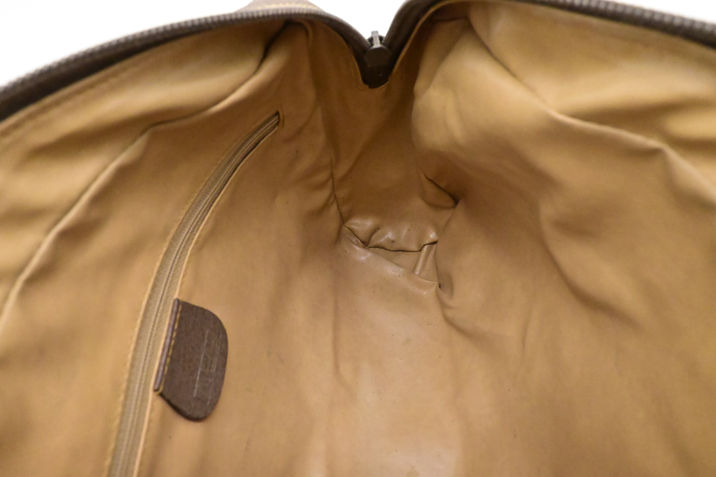 Gucci Shoulder Bag in GG Supreme Canvas