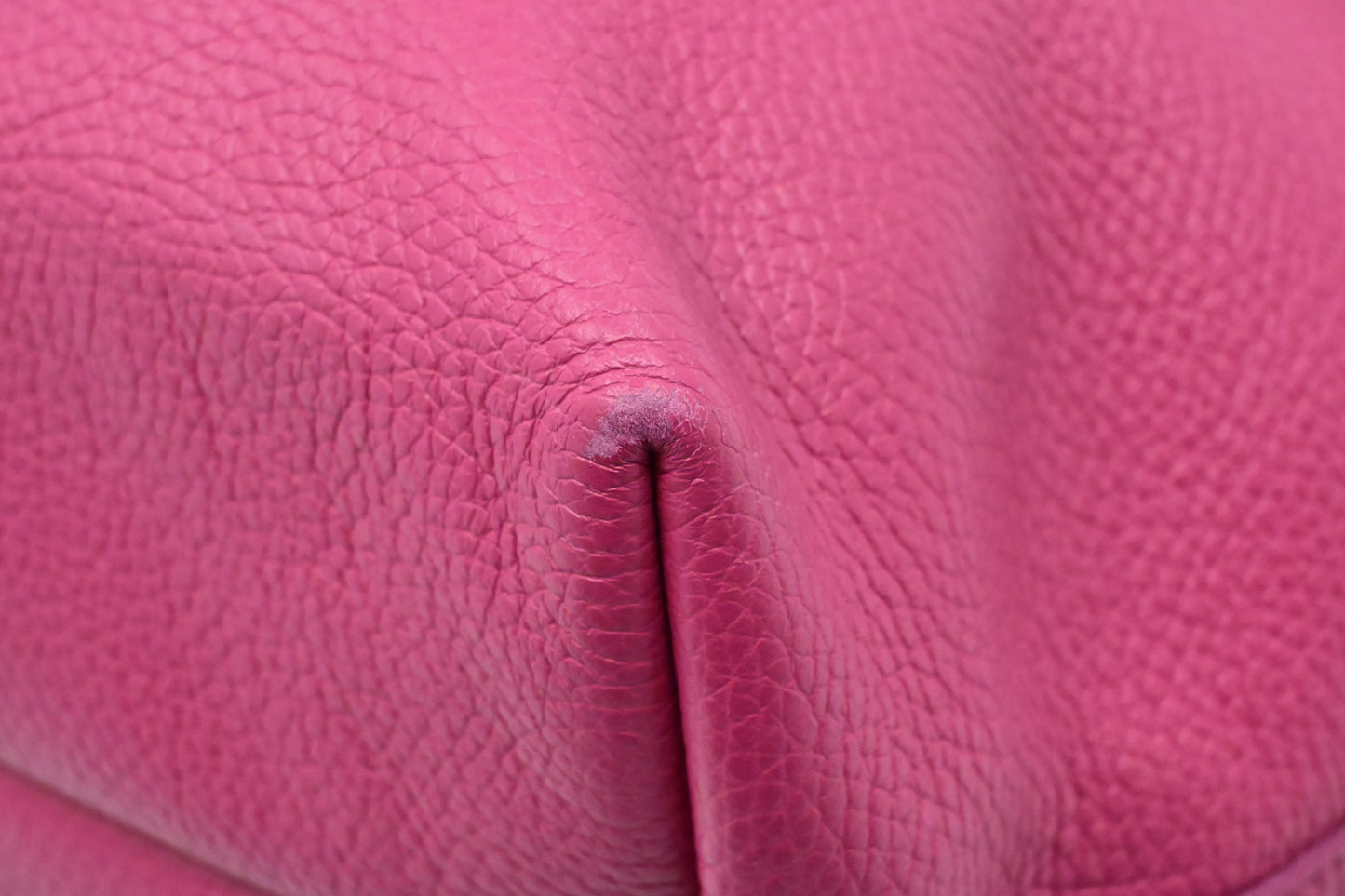 Ferragamo Zipped Tote in Pink Leather
