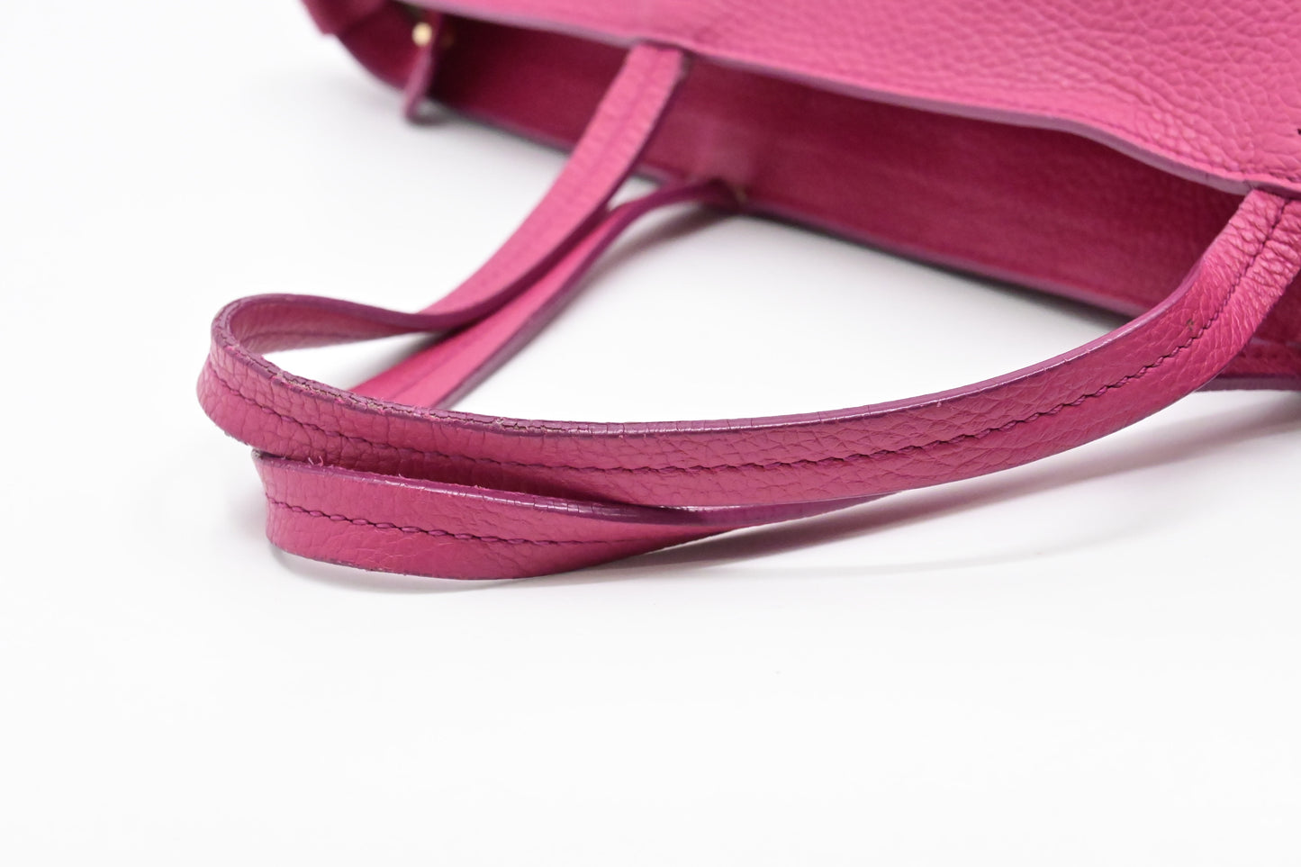 Ferragamo Zipped Tote in Pink Leather