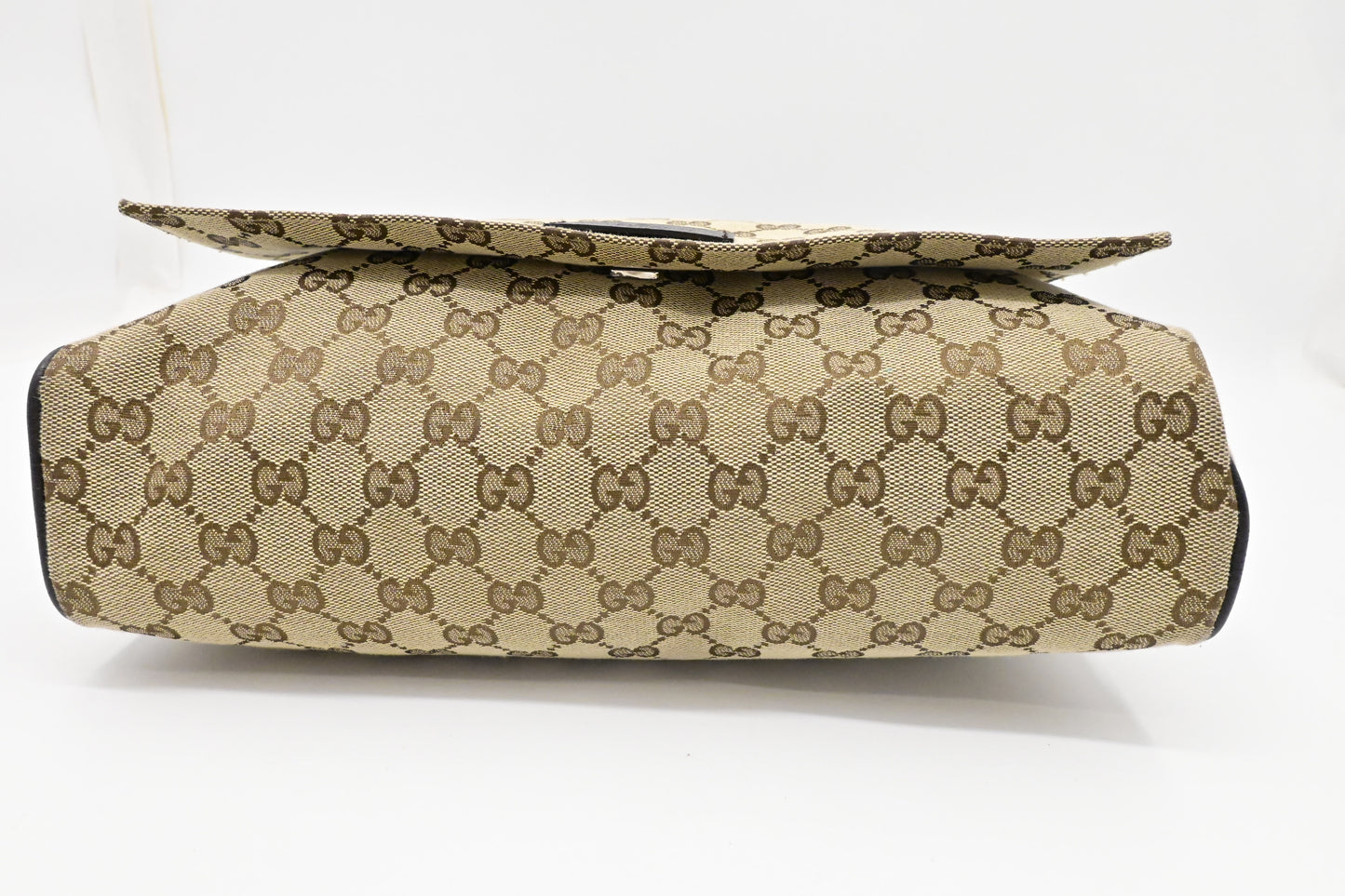 Gucci Messenger Bag in Light Brown Canvas
