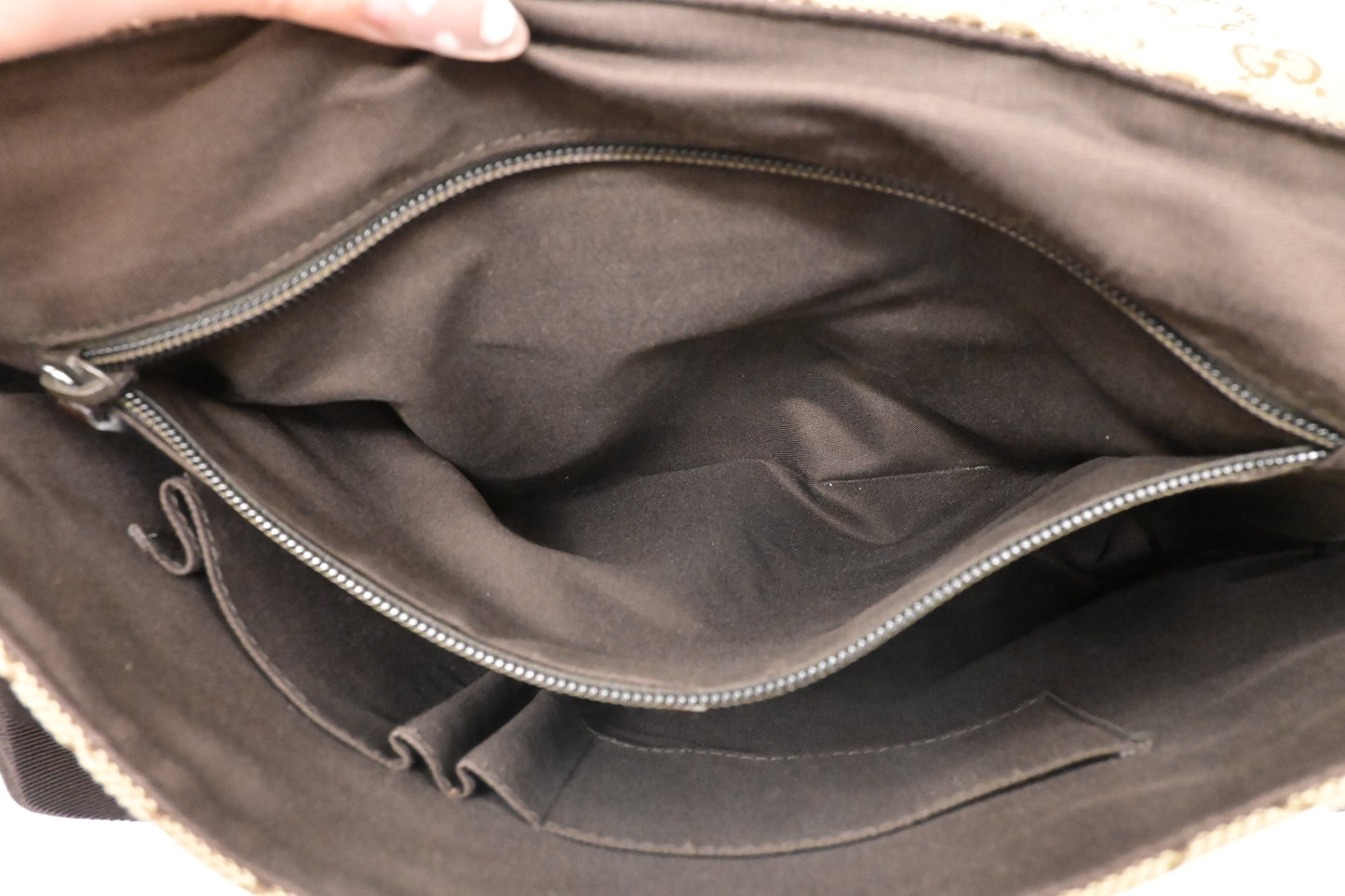 Gucci Messenger Bag in Light Brown Canvas