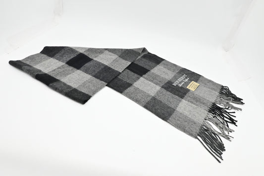 Burberry Scarf in Dark Gray Cashmere