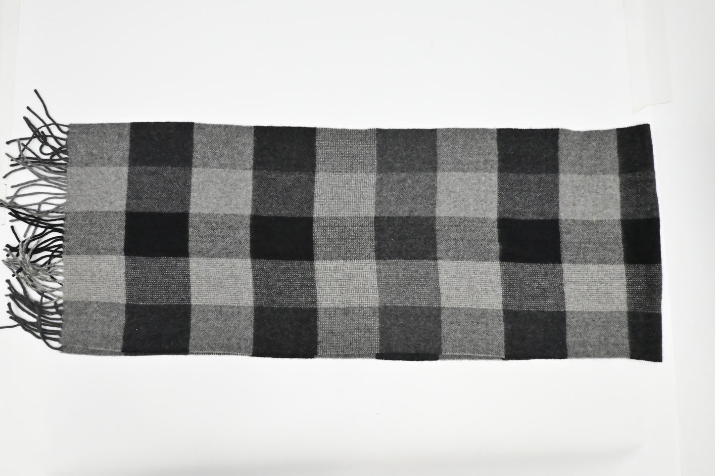 Burberry Scarf in Dark Gray Cashmere