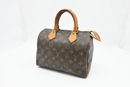 Louis Vuitton Speedy 25 in Monogram Canvas