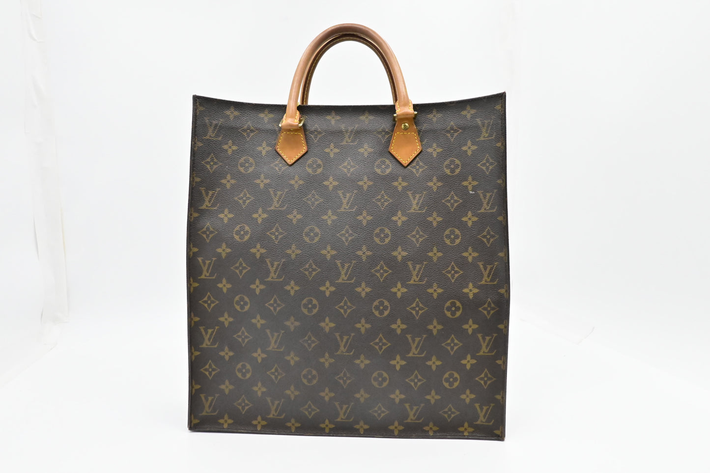 Louis Vuitton Sac Plat in Monogram Canvas