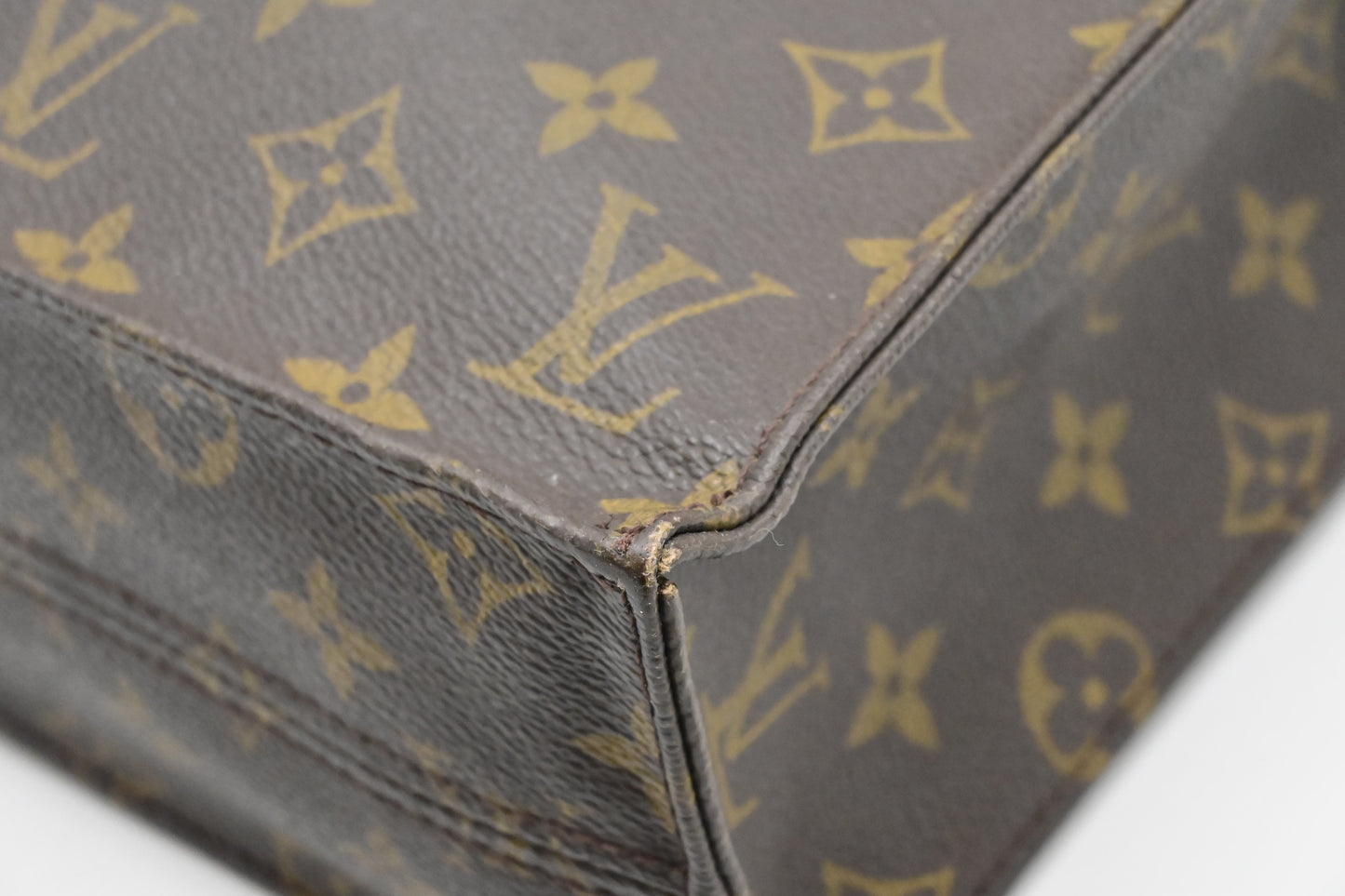 Louis Vuitton Sac Plat in Monogram Canvas