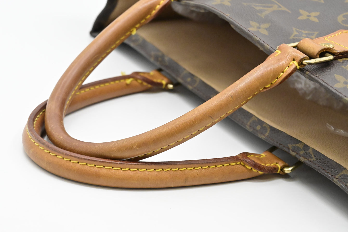 Louis Vuitton Sac Plat in Monogram Canvas