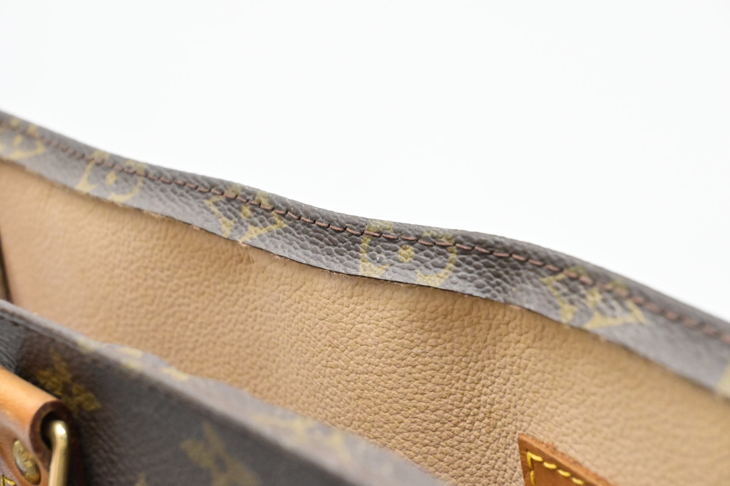 Louis Vuitton Sac Plat in Monogram Canvas