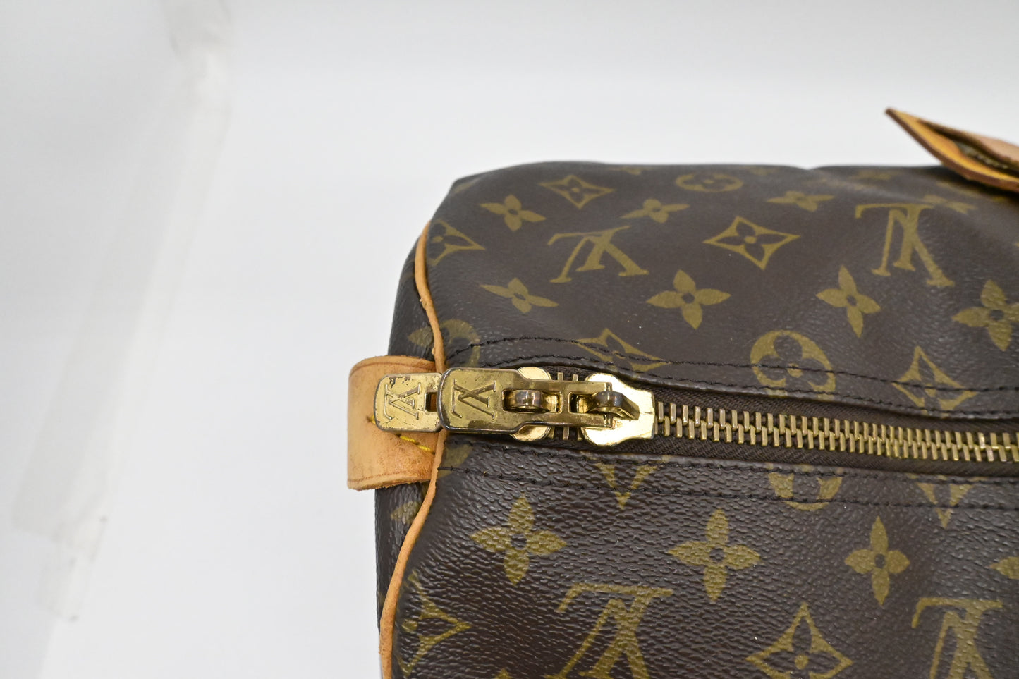 Louis Vuitton Keepall 55 in Monogram Canvas