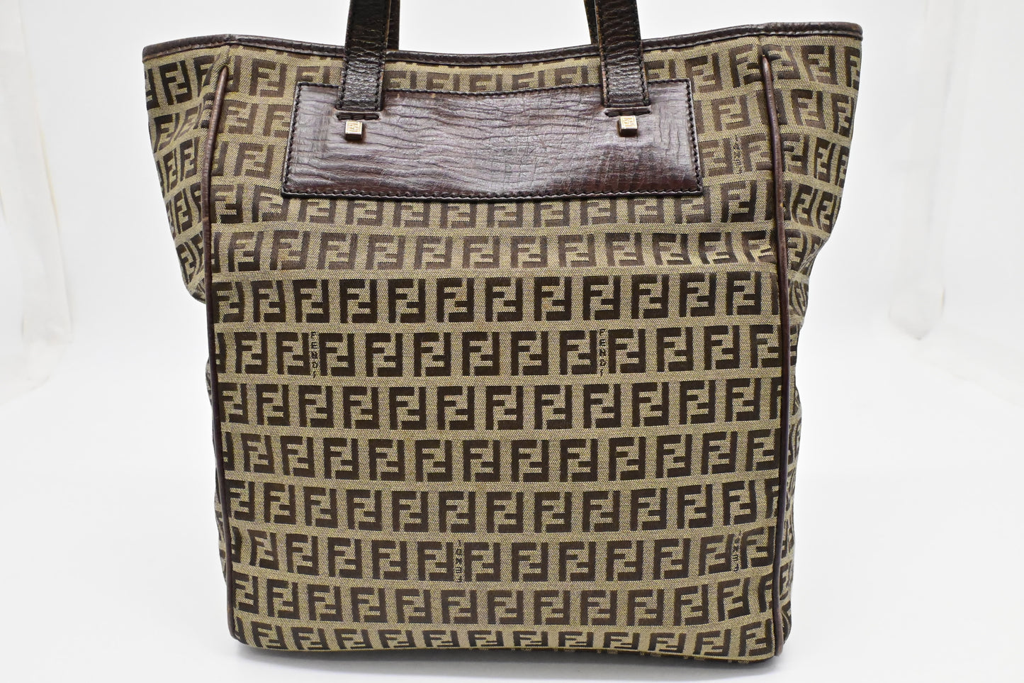 Fendi Shoulder Bag in Zucchino Canvas