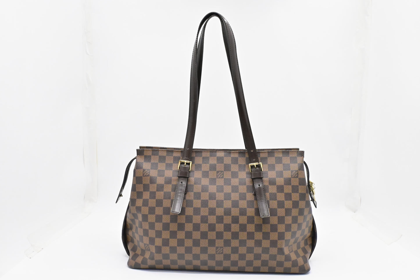 Louis Vuitton Chelsea in Damier Ebene Canvas