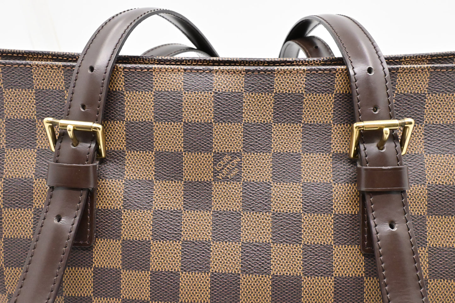 Louis Vuitton Chelsea in Damier Ebene Canvas