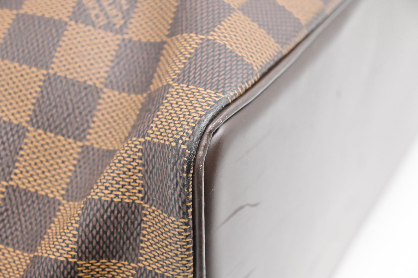 Louis Vuitton Chelsea in Damier Ebene Canvas