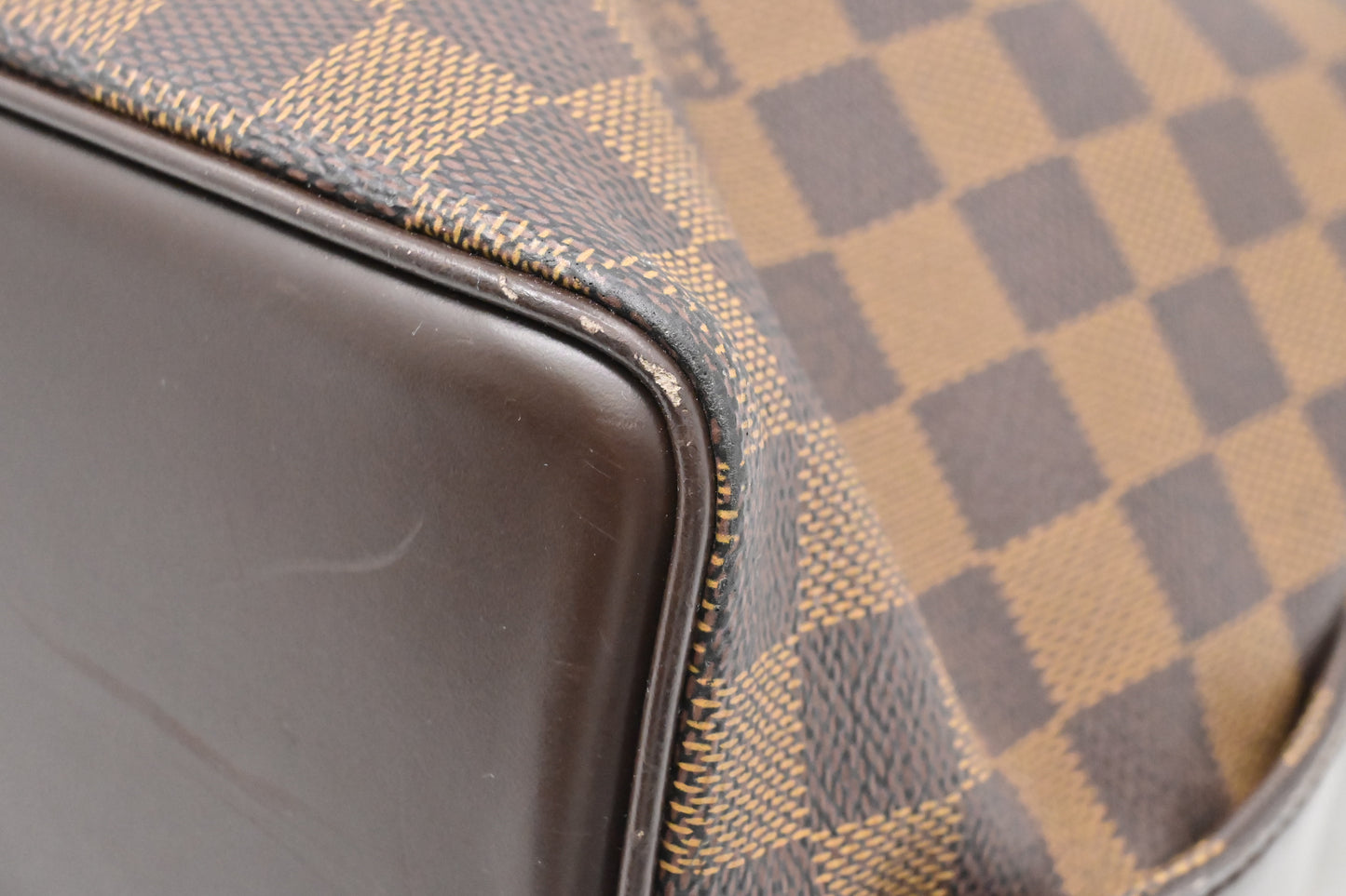 Louis Vuitton Chelsea in Damier Ebene Canvas