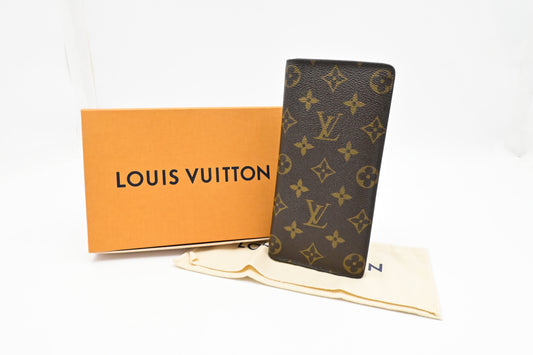 Louis Vuitton Brazza Wallet in Monogram Canvas