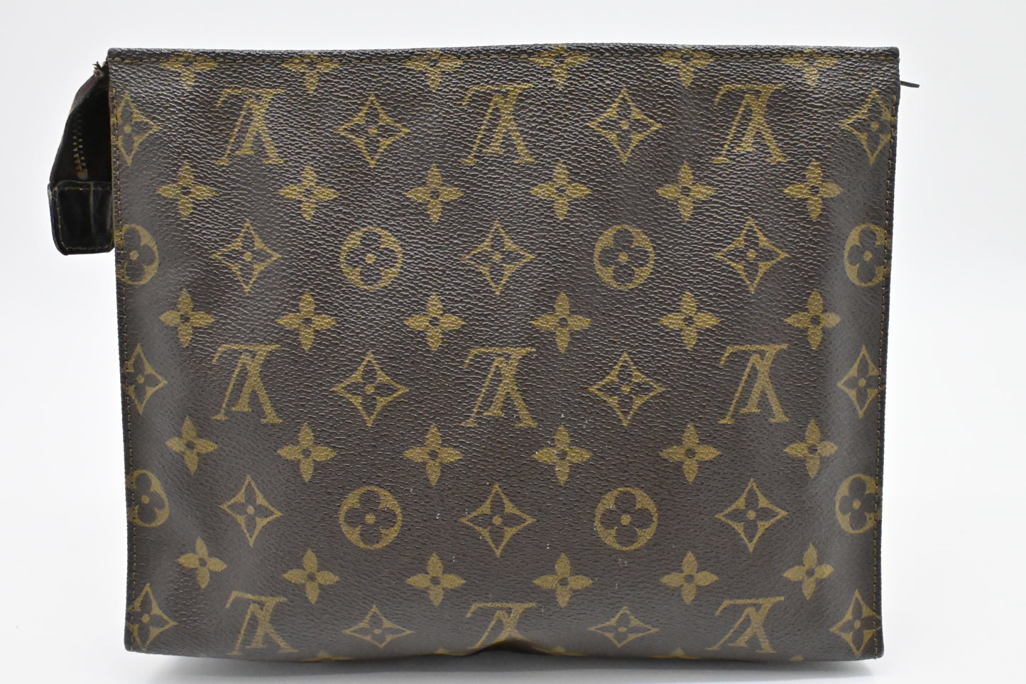 Louis Vuitton Toiletry 26 in Monogram Canvas