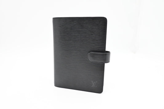 Louis Vuitton Agenda MM in Black Epi Leather