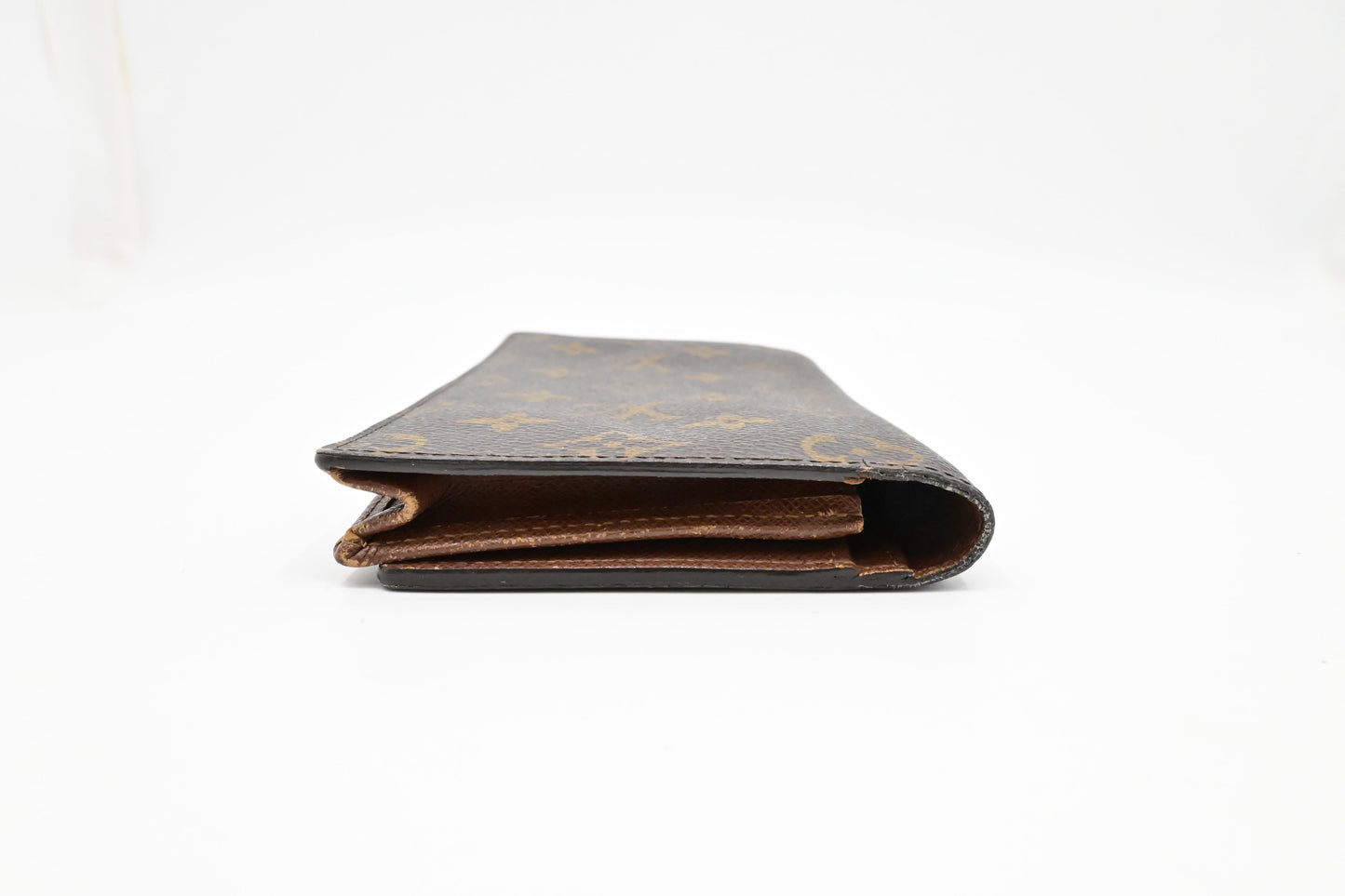 Louis Vuitton Brazza Wallet in Monogram Canvas