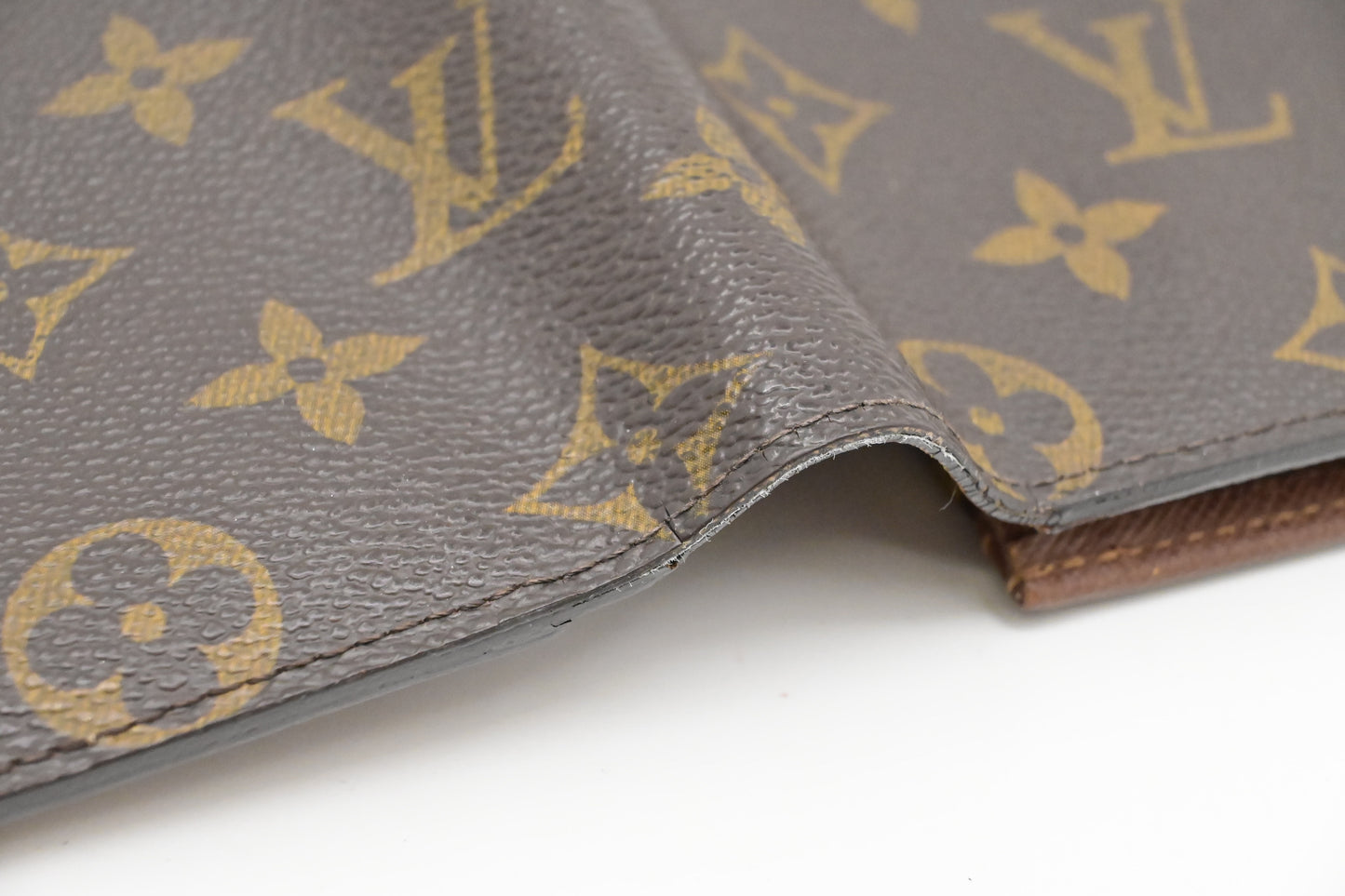 Louis Vuitton Brazza Wallet in Monogram Canvas