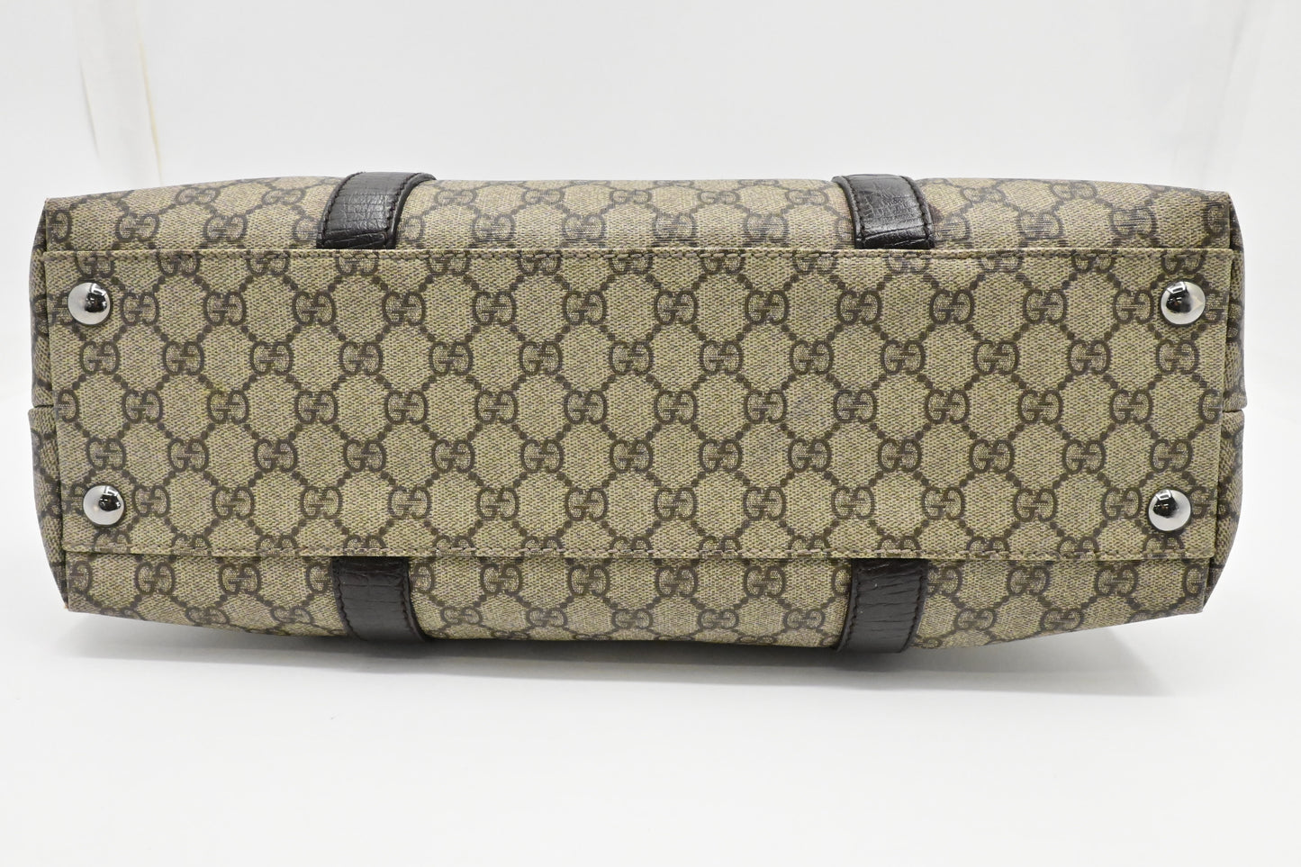 Gucci Shoulder Bag in GG Supreme Canvas