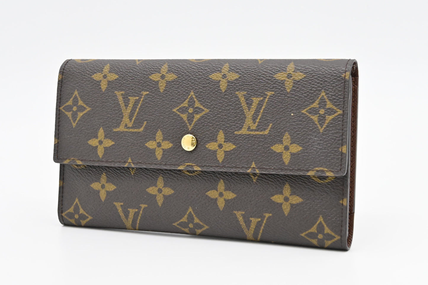 Louis Vuitton International Wallet in Monogram Canvas