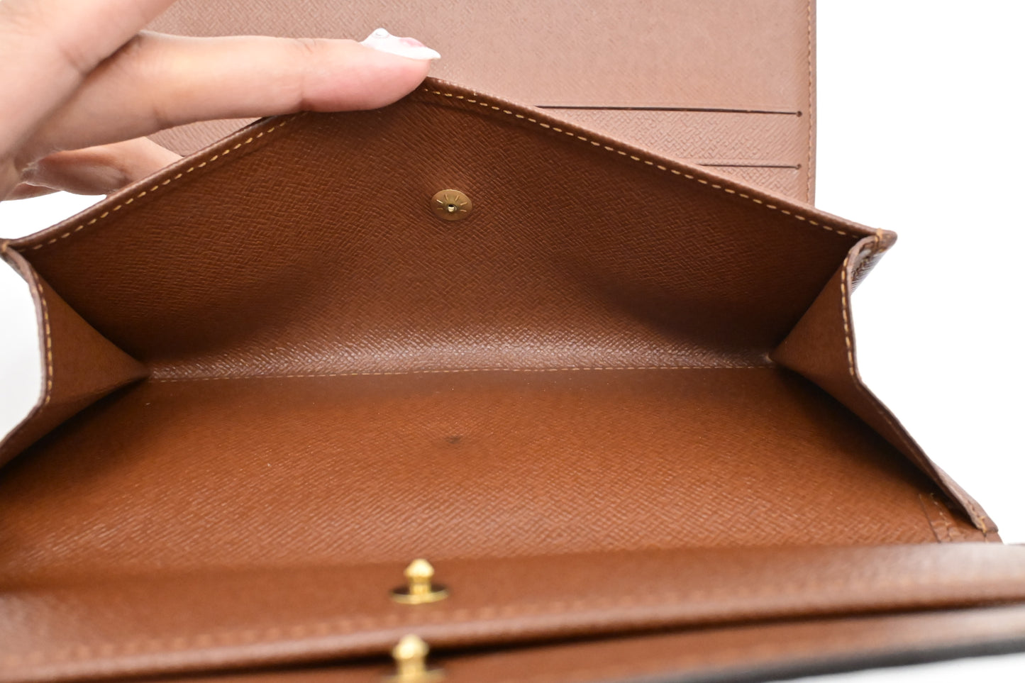 Louis Vuitton International Wallet in Monogram Canvas