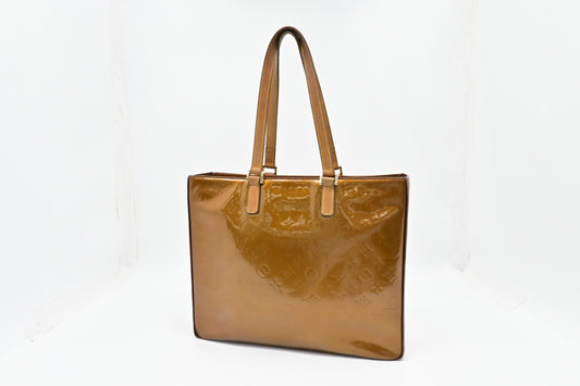 Louis Vuitton Columbus in Bronze Vernis Leather