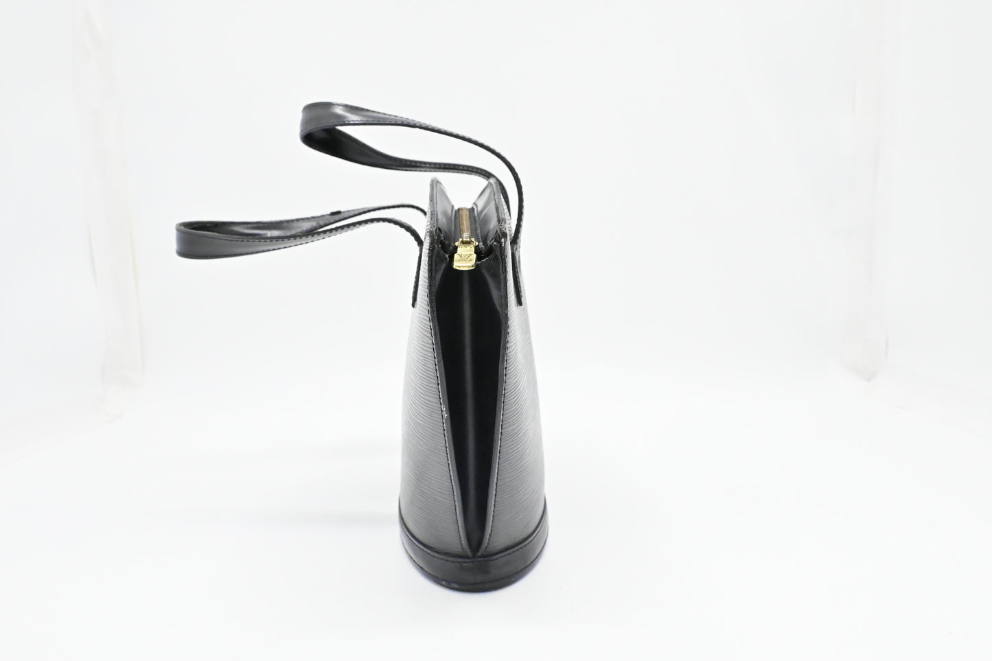 Louis Vuitton Saint Jacques in Black Epi Leather