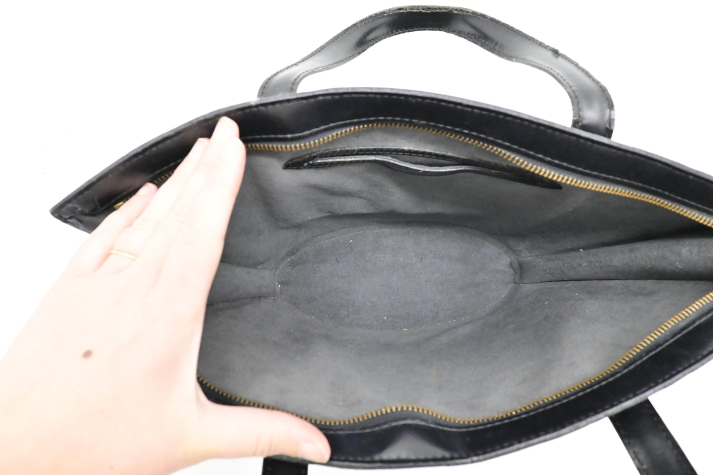 Louis Vuitton Saint Jacques in Black Epi Leather