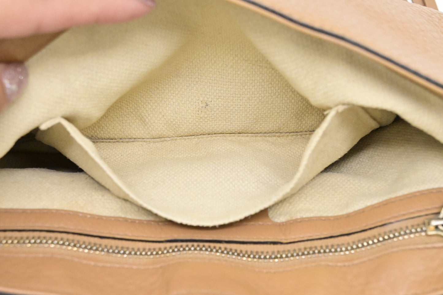 Gucci Crossbody in Light Brown Leather