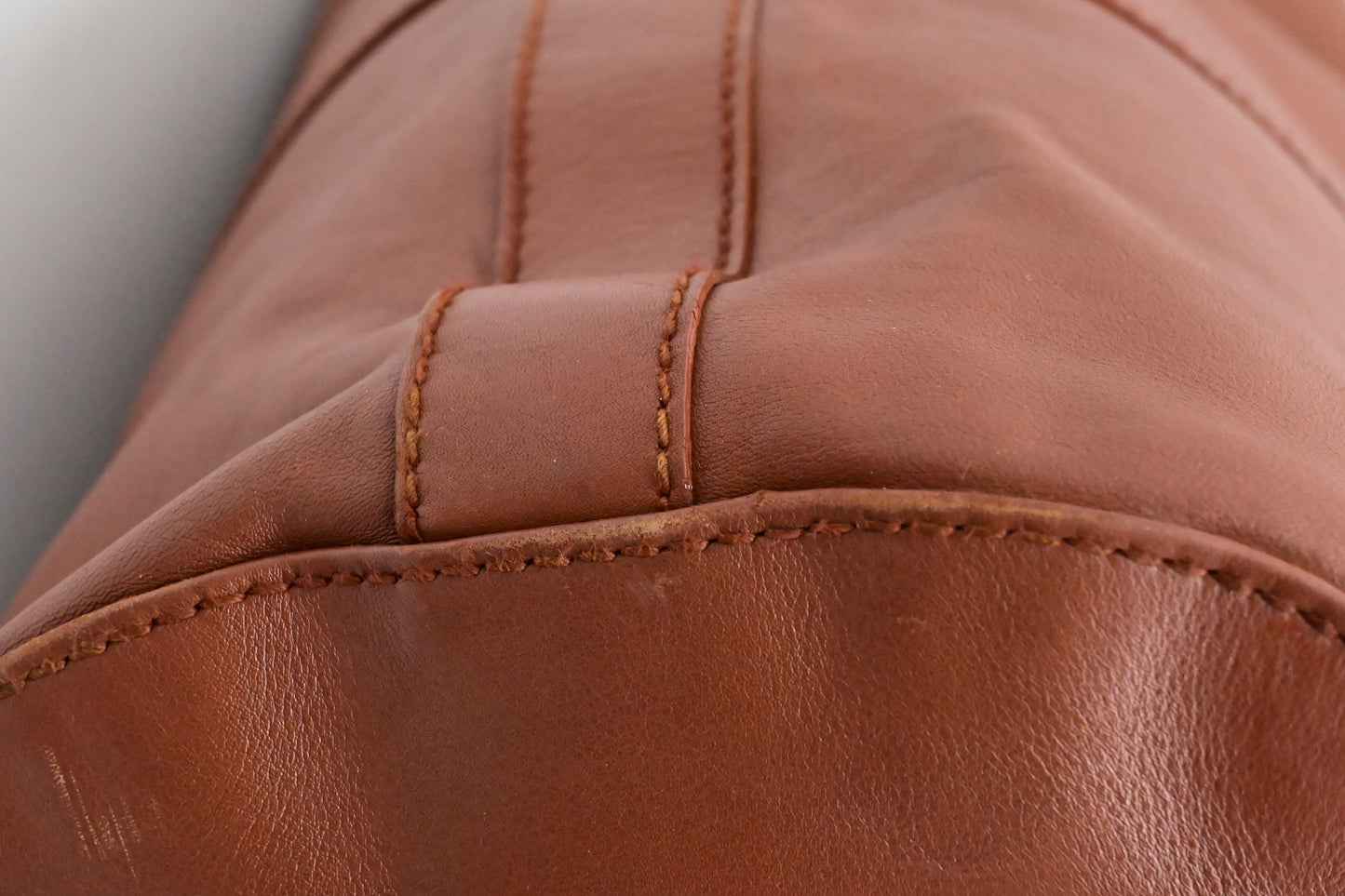 Gucci Hobo Travel Bag in Brown Leather