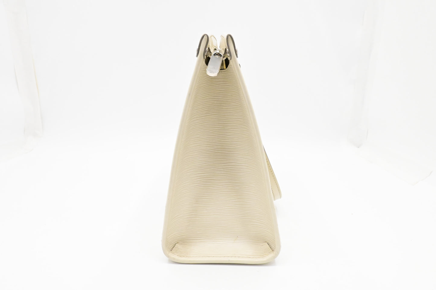 Louis Vuitton Madeleine GM in White Epi Leather