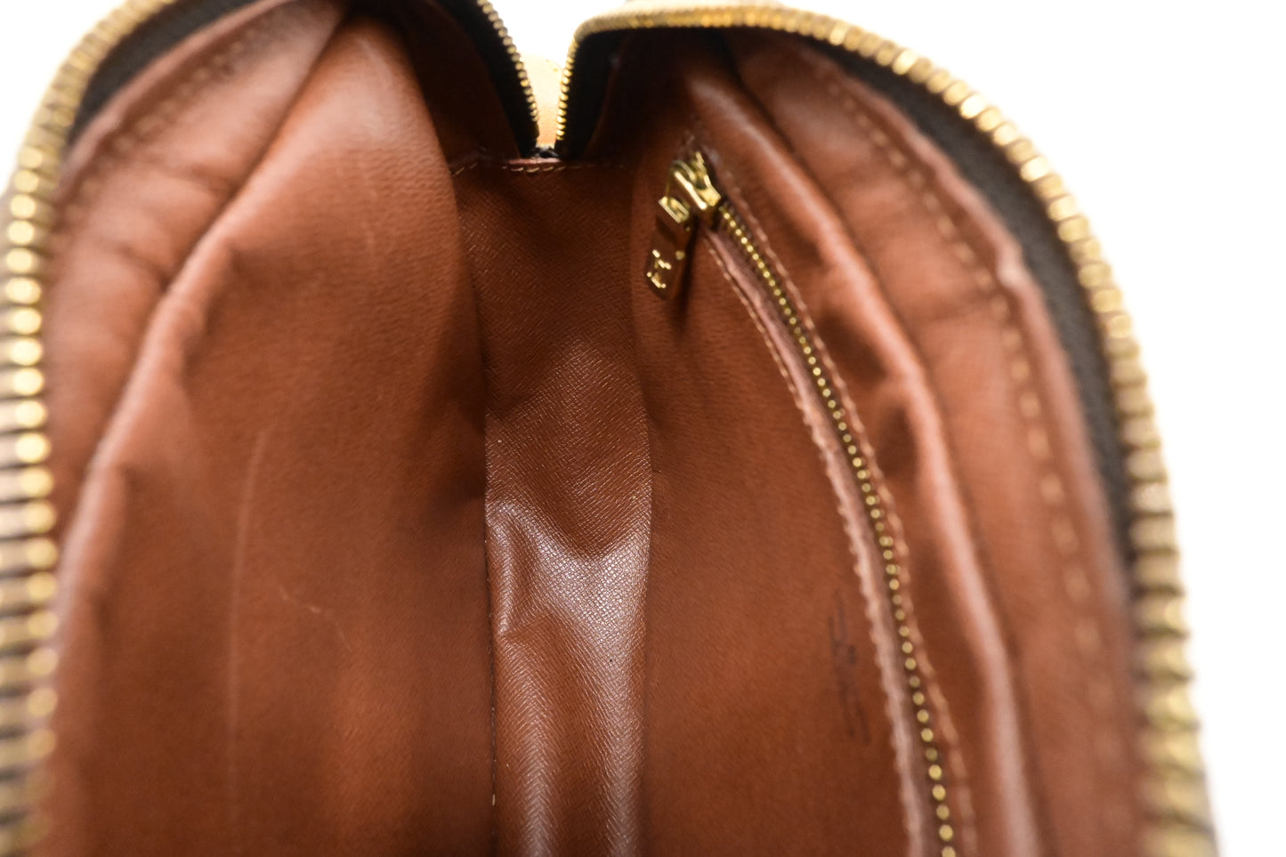 Louis Vuitton Jeune Fille in Monogram Canvas