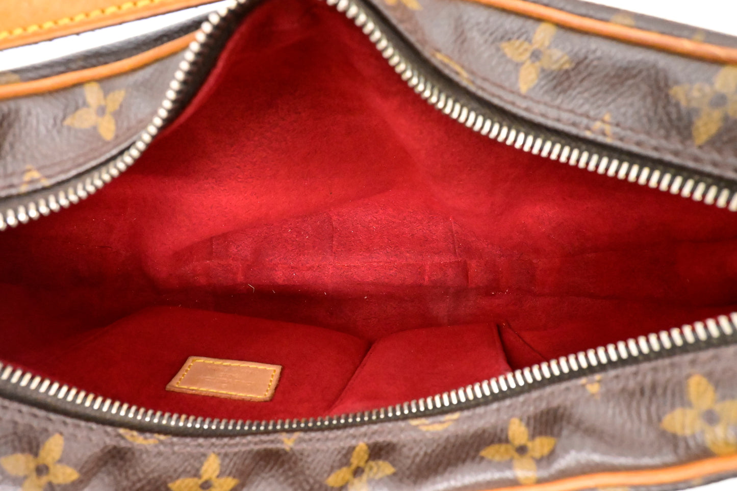 Louis Vuitton Croissant MM in Monogram Canvas