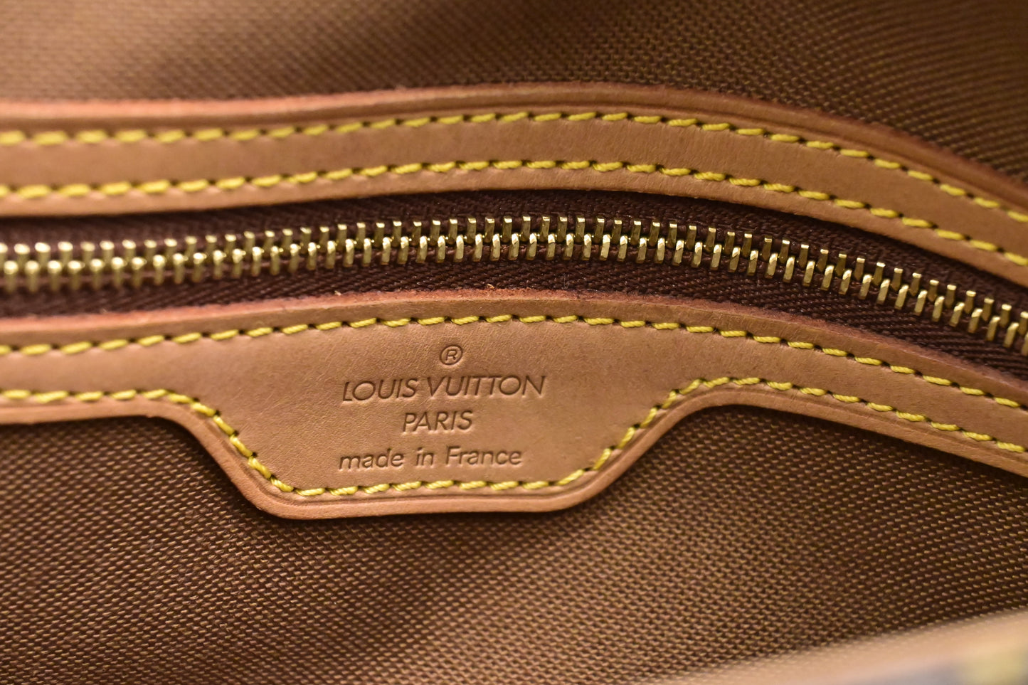 Louis Vuitton Looping PM in Monogram Canvas