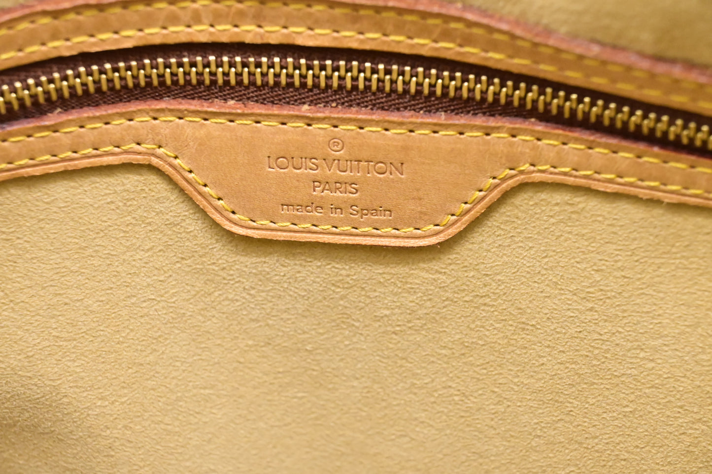 Louis Vuitton Looping GM in Monogram Canvas
