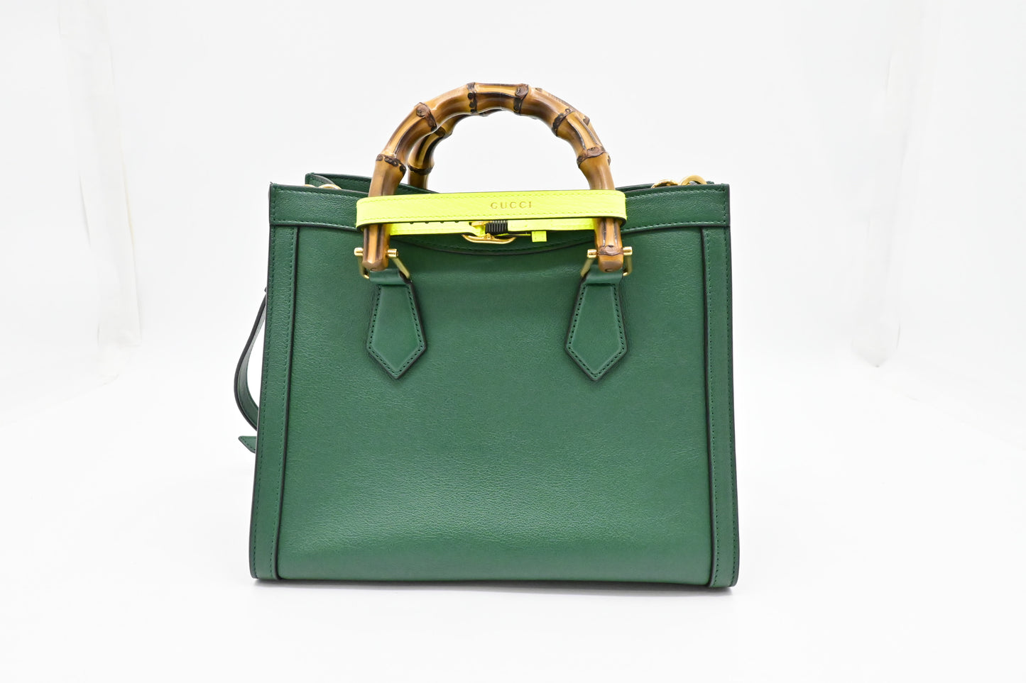 Gucci Medium Diana Tote in Green Leather